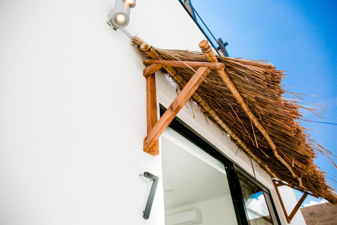 Maui Hostels Playa Del Carmen Exterior photo